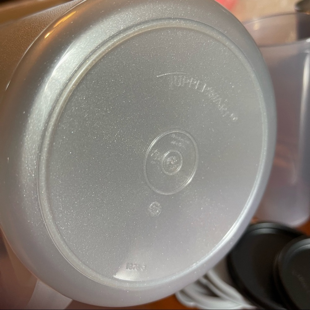 Tupperware Pitcher and Tumblers Set - Picture 4 of 5